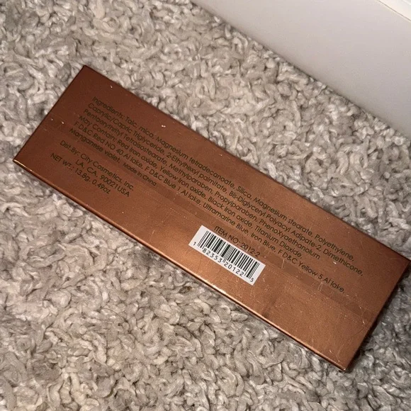 Italia Deluxe Smokey Eyeshadow Palette - Brown and Gold NEW - Picture 5 of 5